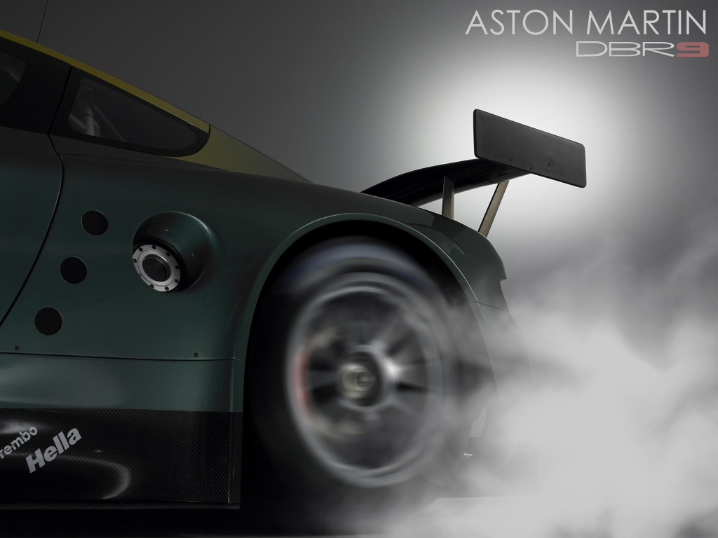 Aston martin 32