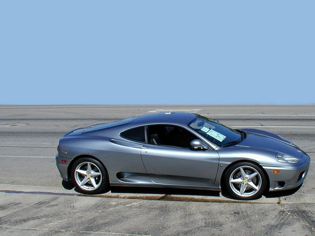 Ferrari 4