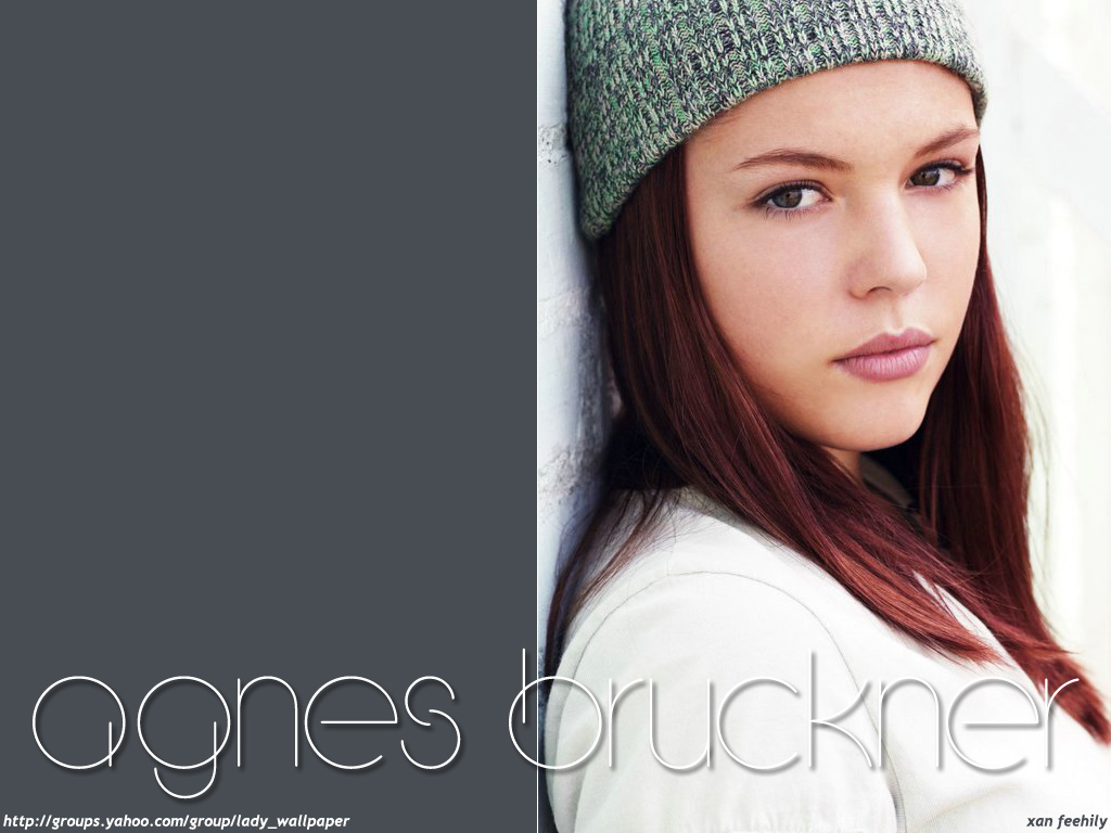 Agnes Bruckner Pics