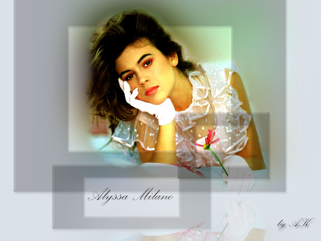Alyssa milano 125