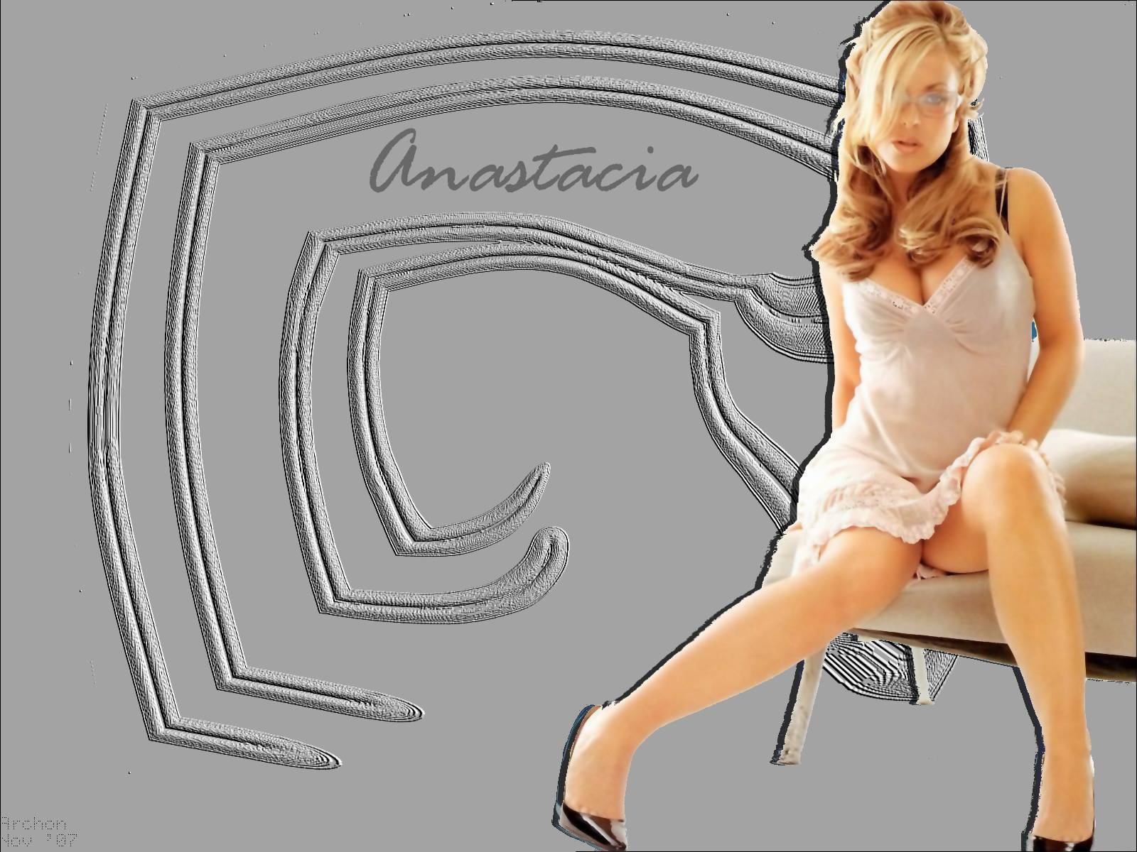 Anastacia 35