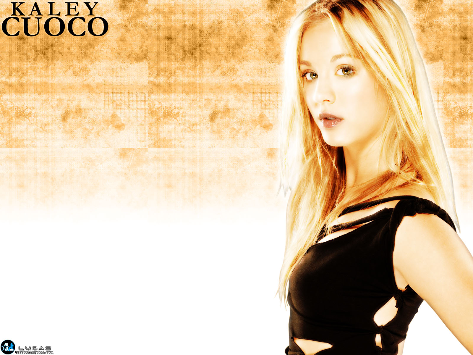 kaley cuoco wallpaper