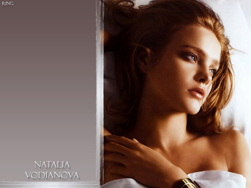 http://www.rexwallpapers.com/images/wallpapers/celebs/natalia-vodianova/natalia_vodianova_14.jpg