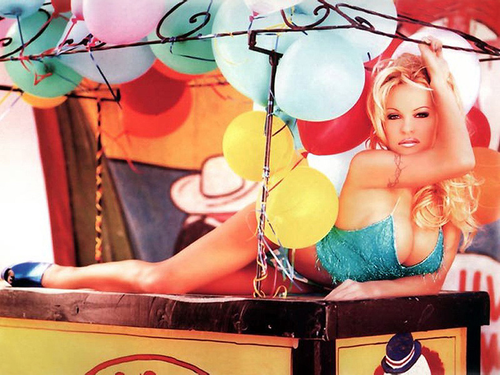 Pamela anderson 4
