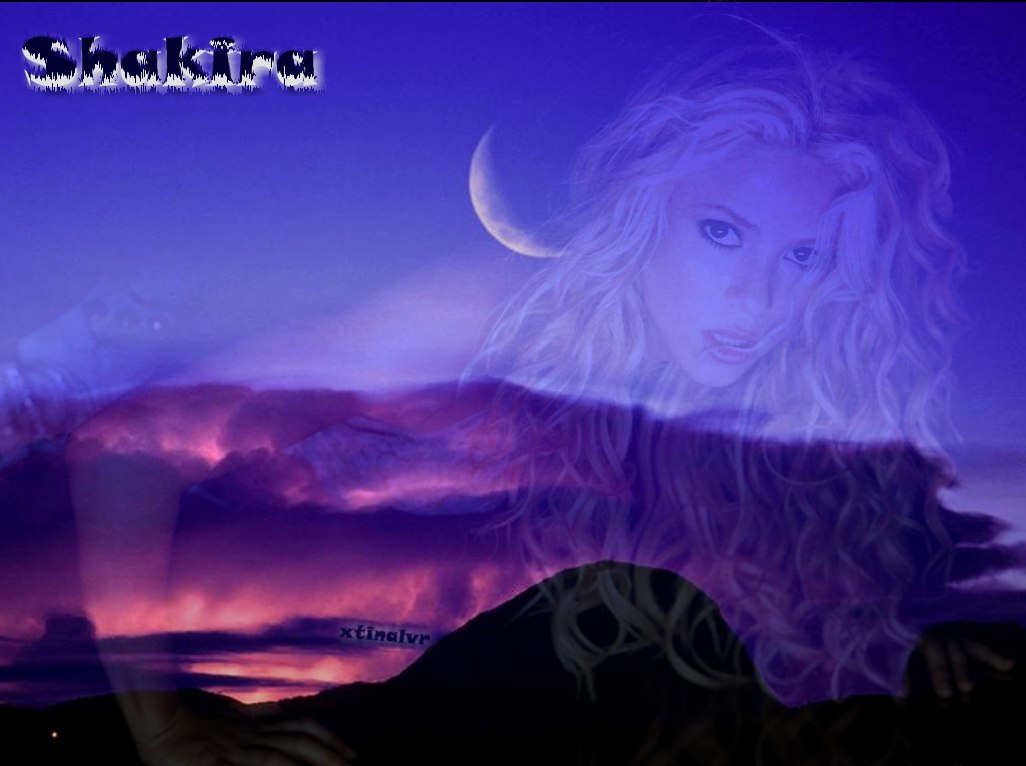 Shakira 30