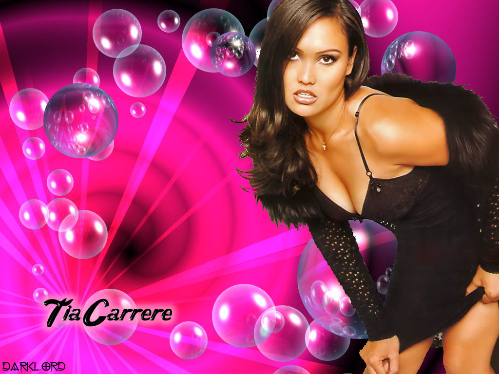 Tia carrere 4